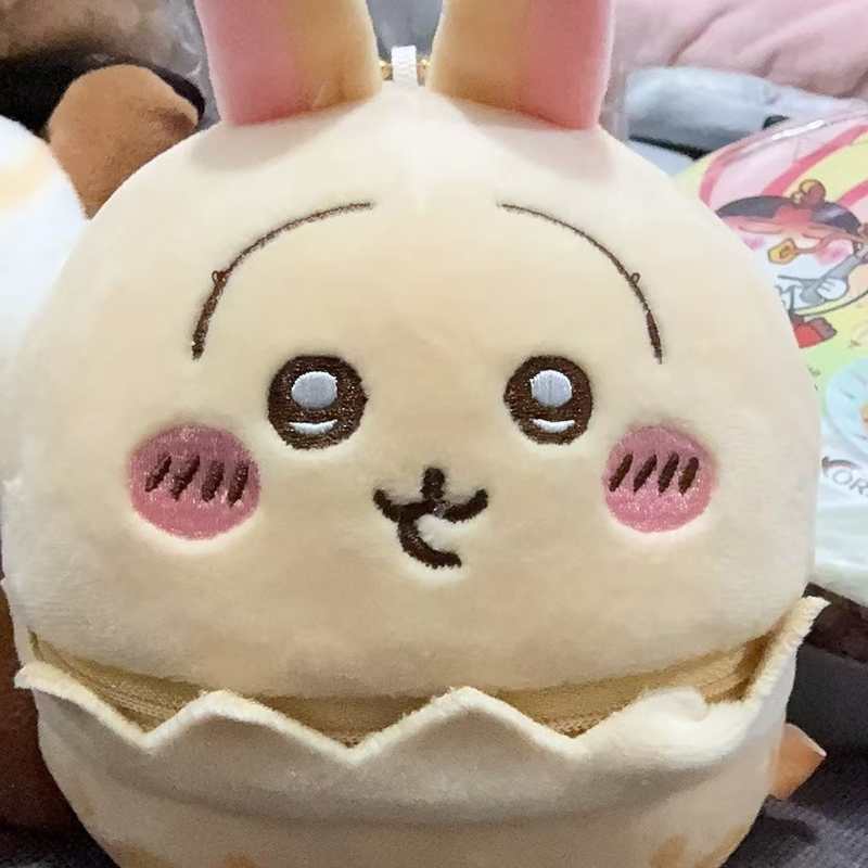 Llavero de peluche Chiikawa Easter Usagi Egg (conejito mascota de edición limitada)
