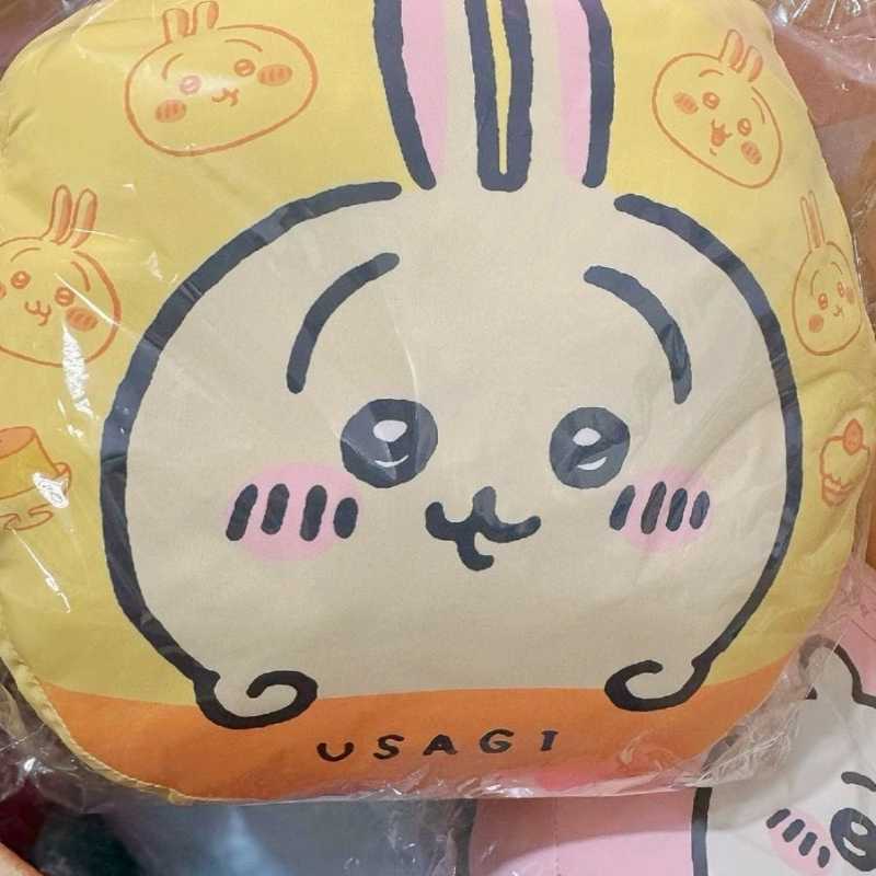 Cute Chiikawa Hachiware & Usagi Round Pillow – Double-Sided Plush Cushion