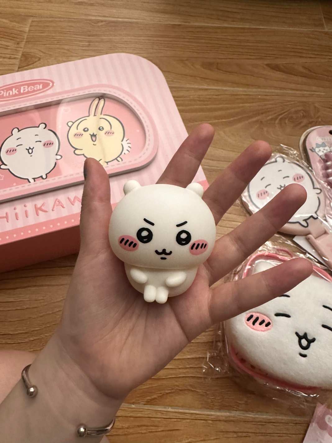 【New Arrival】PinkBear X CHIIKAWA Official Collaboration Make-up Gift Box | Limited Edition