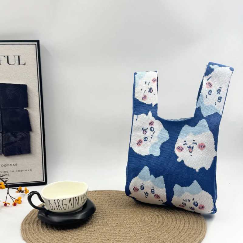 Chiikawa Knitted Wristlet Handbag – Cute Usagi, Hachiware & Momonga Portable Tote Bag