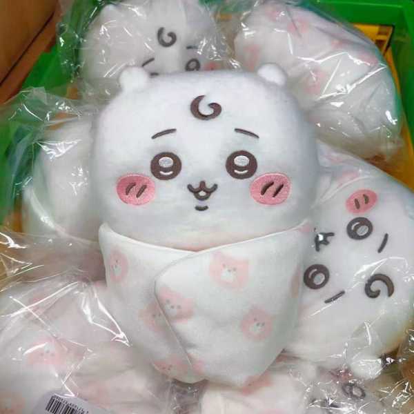 Chiikawa Baby Limited Swaddle Plush Bag Charm – Cute Stuffed Doll Pendant Gift
