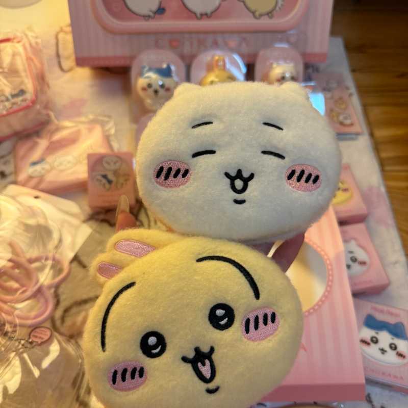 Chiikawa x Pinkbear Collaboration Make-up Set Box -Lip Gloss/Lip Mud/Eyeshadow Palette/Blush