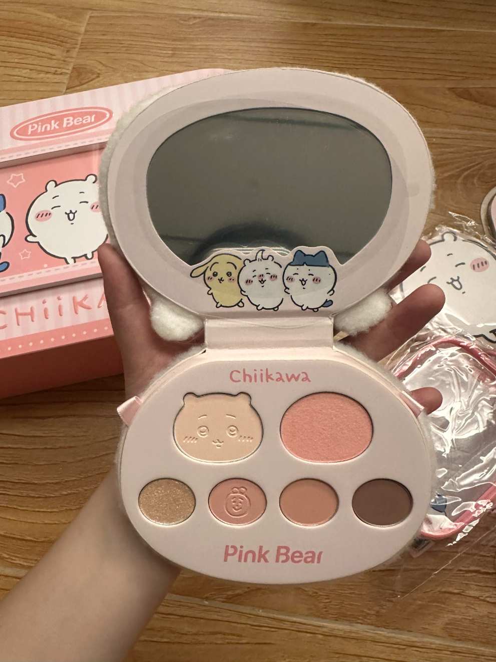 【New Arrival】PinkBear X CHIIKAWA Official Collaboration Make-up Gift Box | Limited Edition