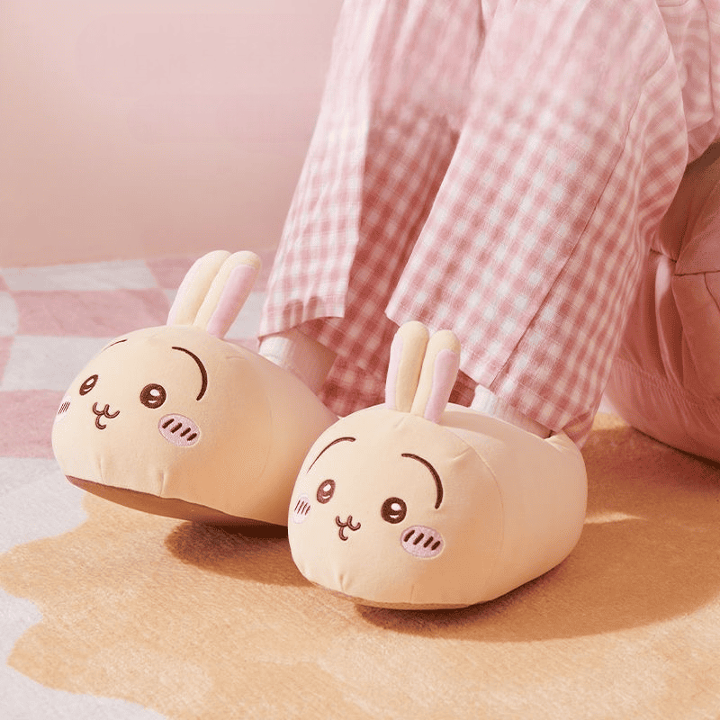 Chiikawa Couple Plush Slippers - Cute Cartoon Home Fuzzy Slippers for Women