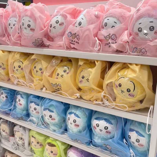 Miniso Official -Pyjamas Chiikawa/Usagi/Hachiware/Rakko/Kurimanju/Momonga Vinyl Doll with Ita Bag