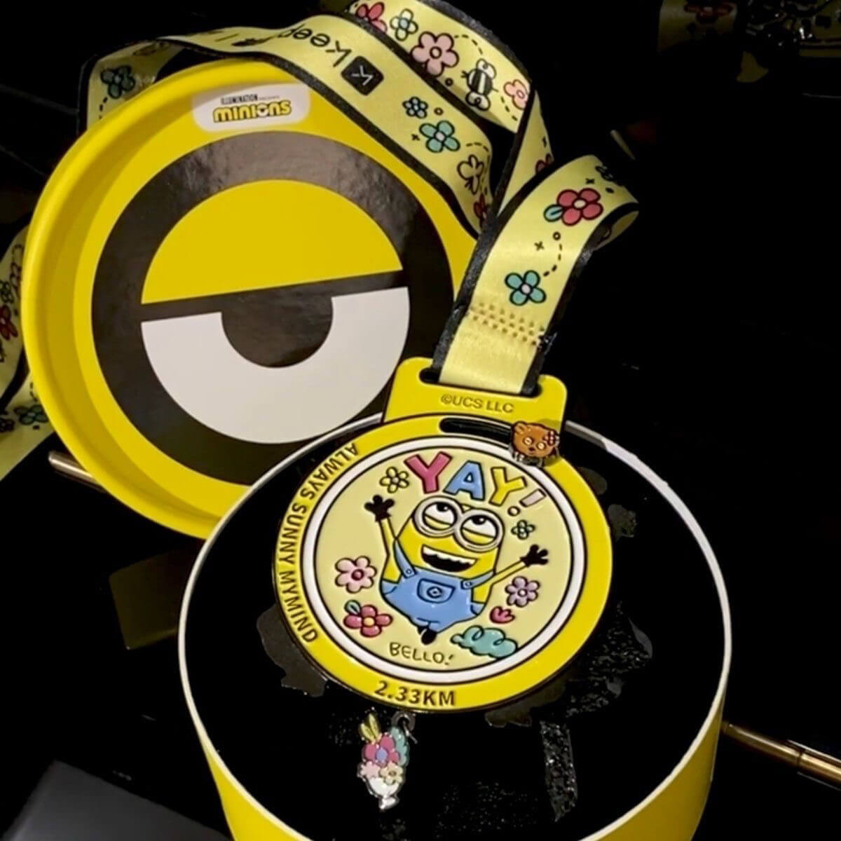 2025 New【Official In Stock】Double-Side KeepBello Minion Medal - Adorable Keep Hello Big-Eyed Minion